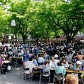日本全國的各式攤販和美食佳餚全都聚集於祭典主會場附近的「北之美食公園」