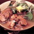 http://www.satonao.com/special/okinawa/yagi.html 羊肉/艾蒿/泡盛酒/薑末/鹽  酷刑一樣的味道。
