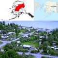 紅色: Yukon-Koyukuk Census Area育空-科尤庫克普查區  
塔納納鎮 Tanana 人口275  下圖是鎮容