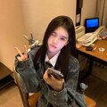 青春肉體17-22歲，制服象徵規則，掀裙即打破禁忌。她如未定型黏土，聽話乖學生或課本下藏色情漫畫的悶騷女孩。