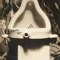杜向 Marcel Duchamp, Fountain, 1917. Photograph by Alfred Stieglitz