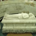 南京中山陵陵寢內的孫中山先生漢白玉臥像