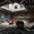 Abandoned nightclub, Italy - Martino Zegwaard____Abandoned