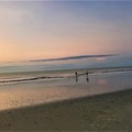 黎明時的海灘