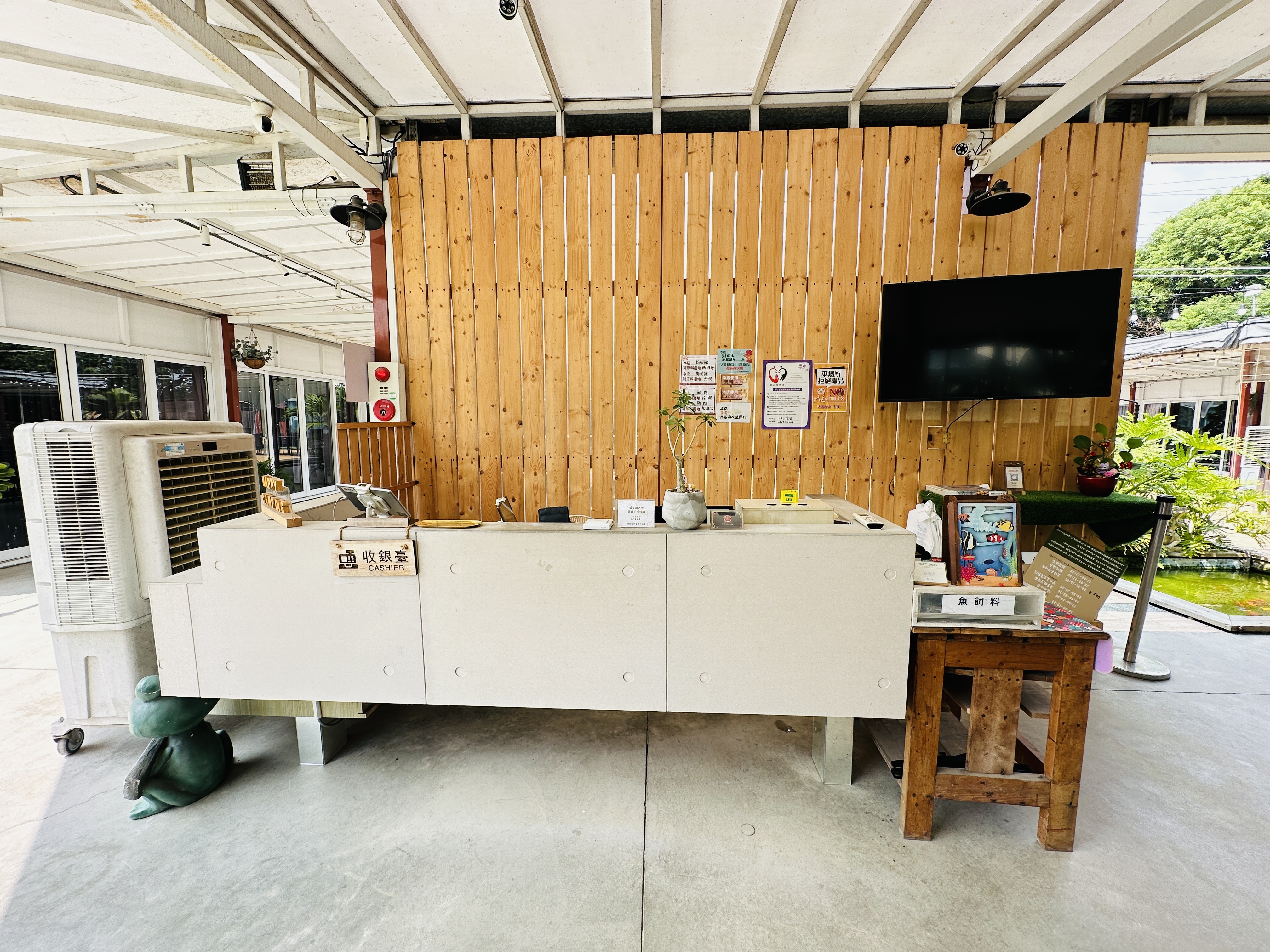 【哈比雪兒露營區】彰化懶人露營｜一泊三食免裝備，親子帳棚住宿