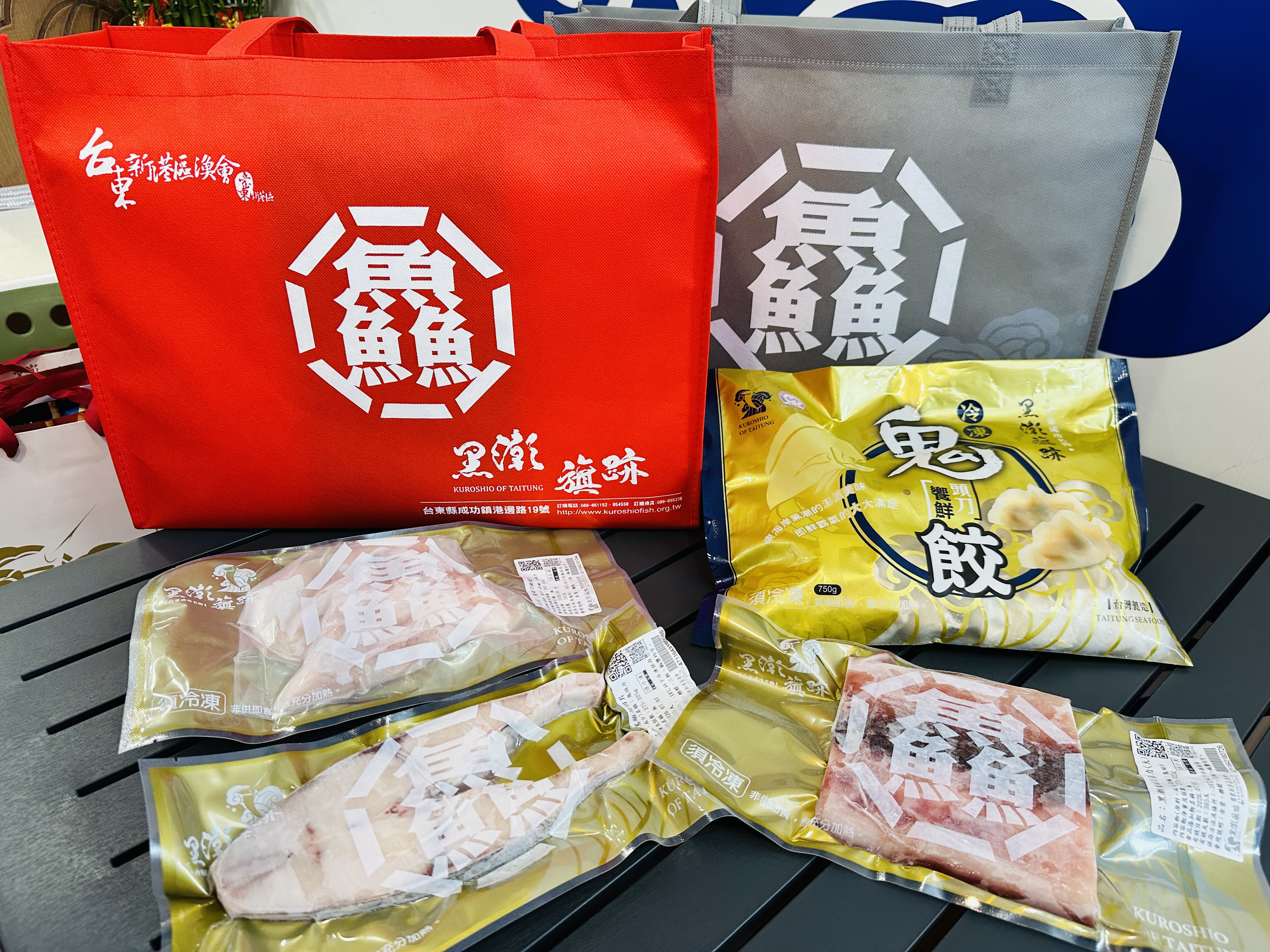 【台東成功→綠島】體驗傳說中的藍色公路｜海上90分鐘輕旅行全