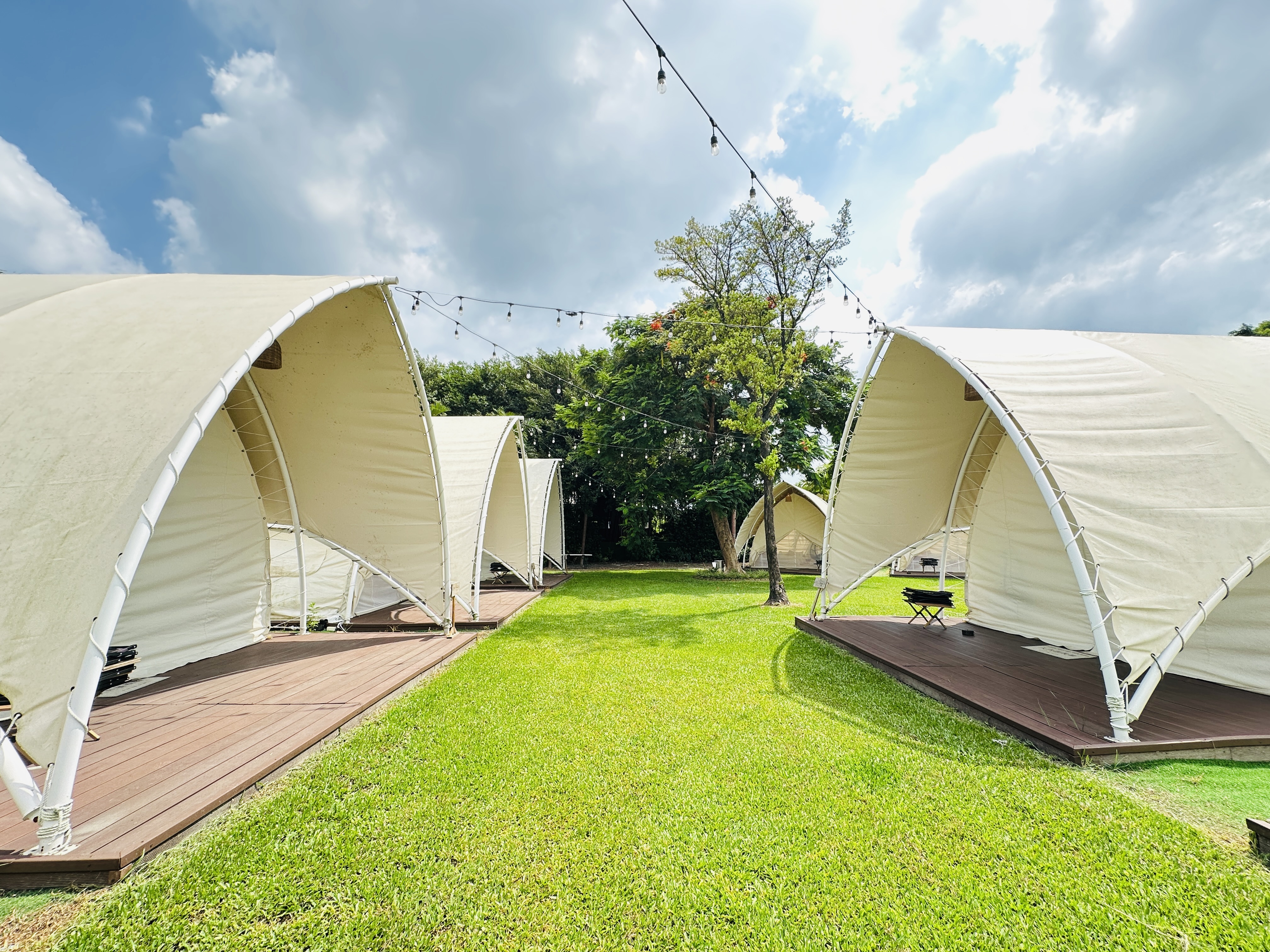 【哈比雪兒露營區】彰化懶人露營｜一泊三食免裝備，親子帳棚住宿