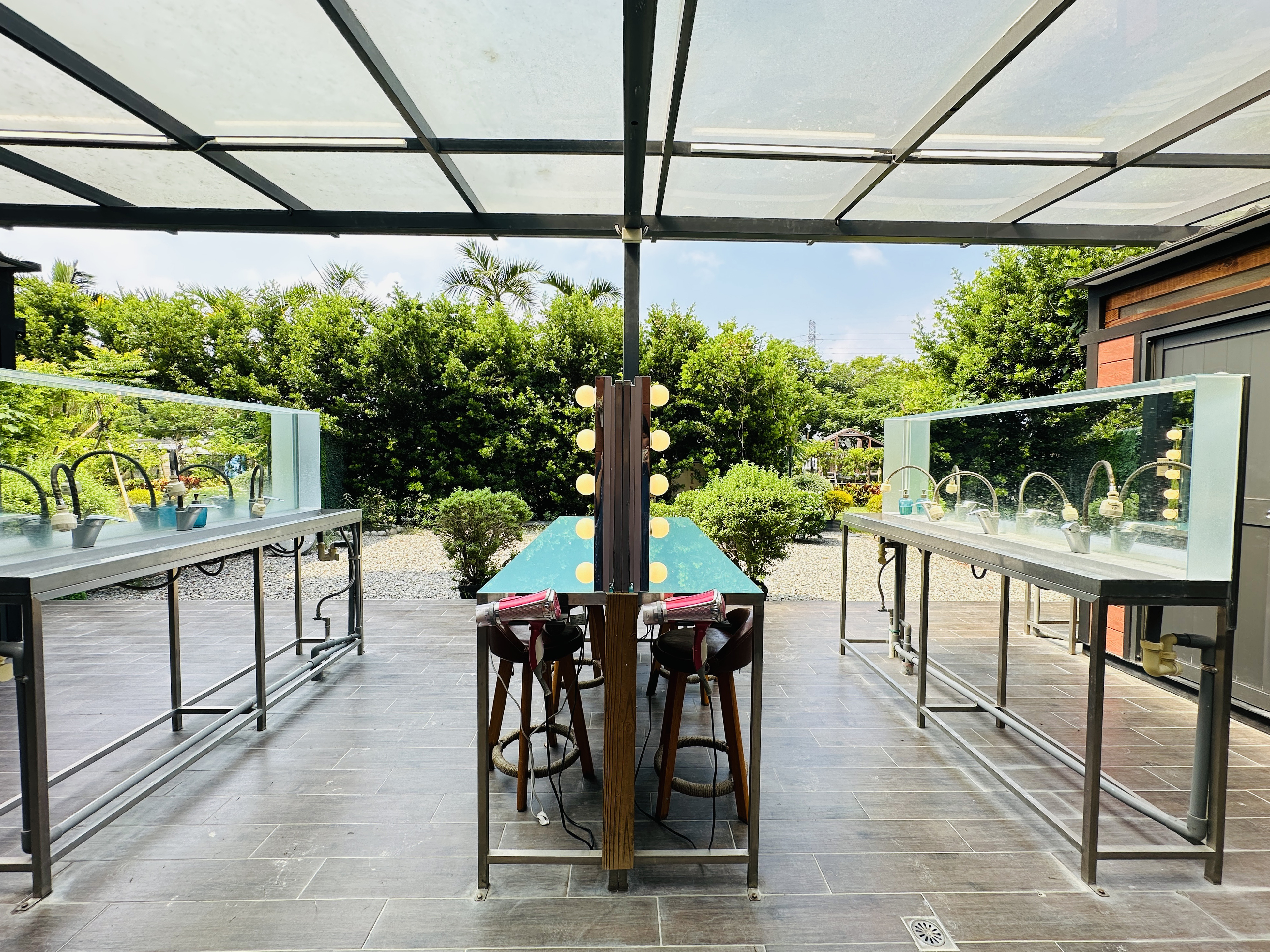 【哈比雪兒露營區】彰化懶人露營｜一泊三食免裝備，親子帳棚住宿