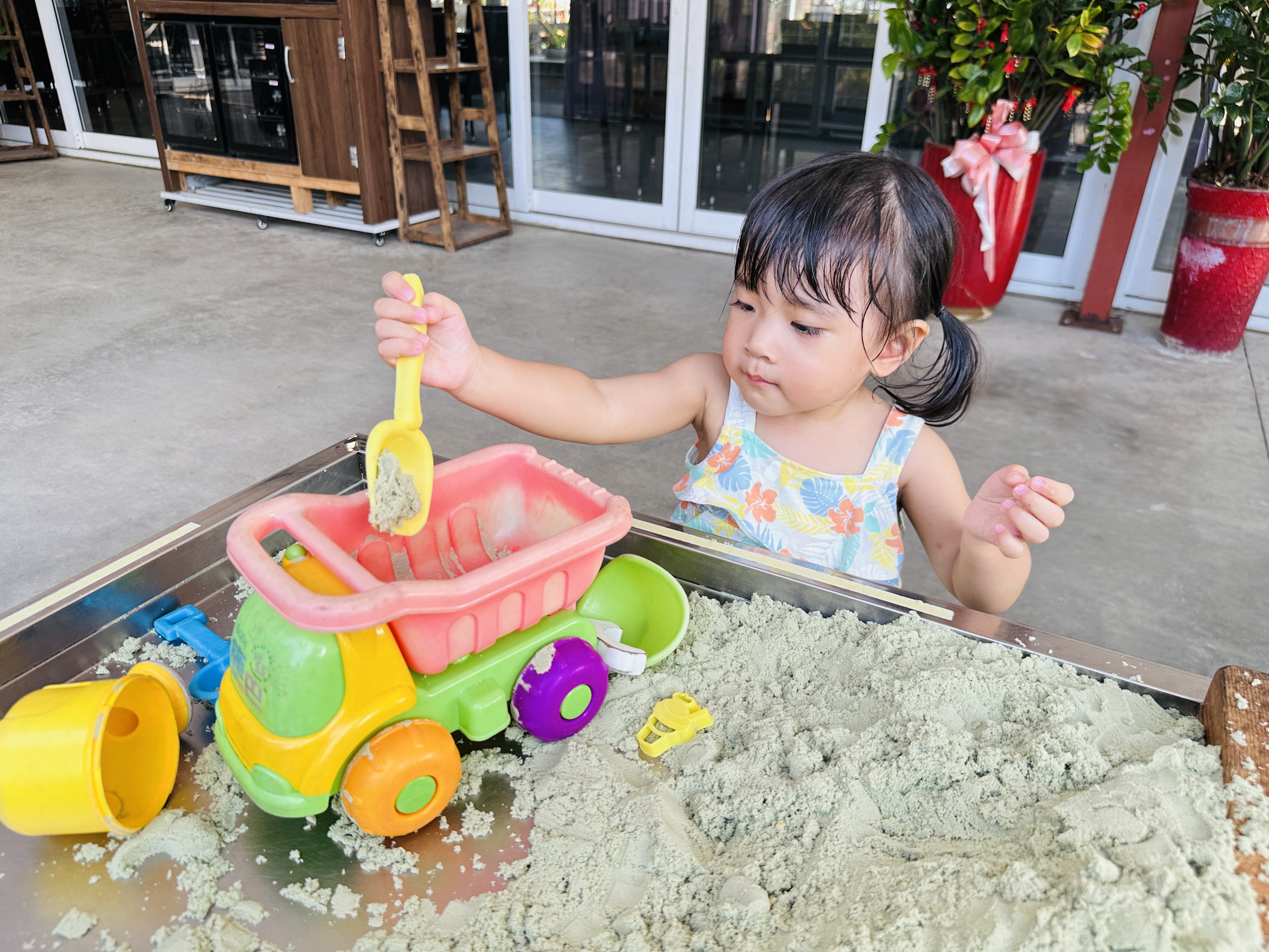 【哈比雪兒露營區】彰化懶人露營｜一泊三食免裝備，親子帳棚住宿
