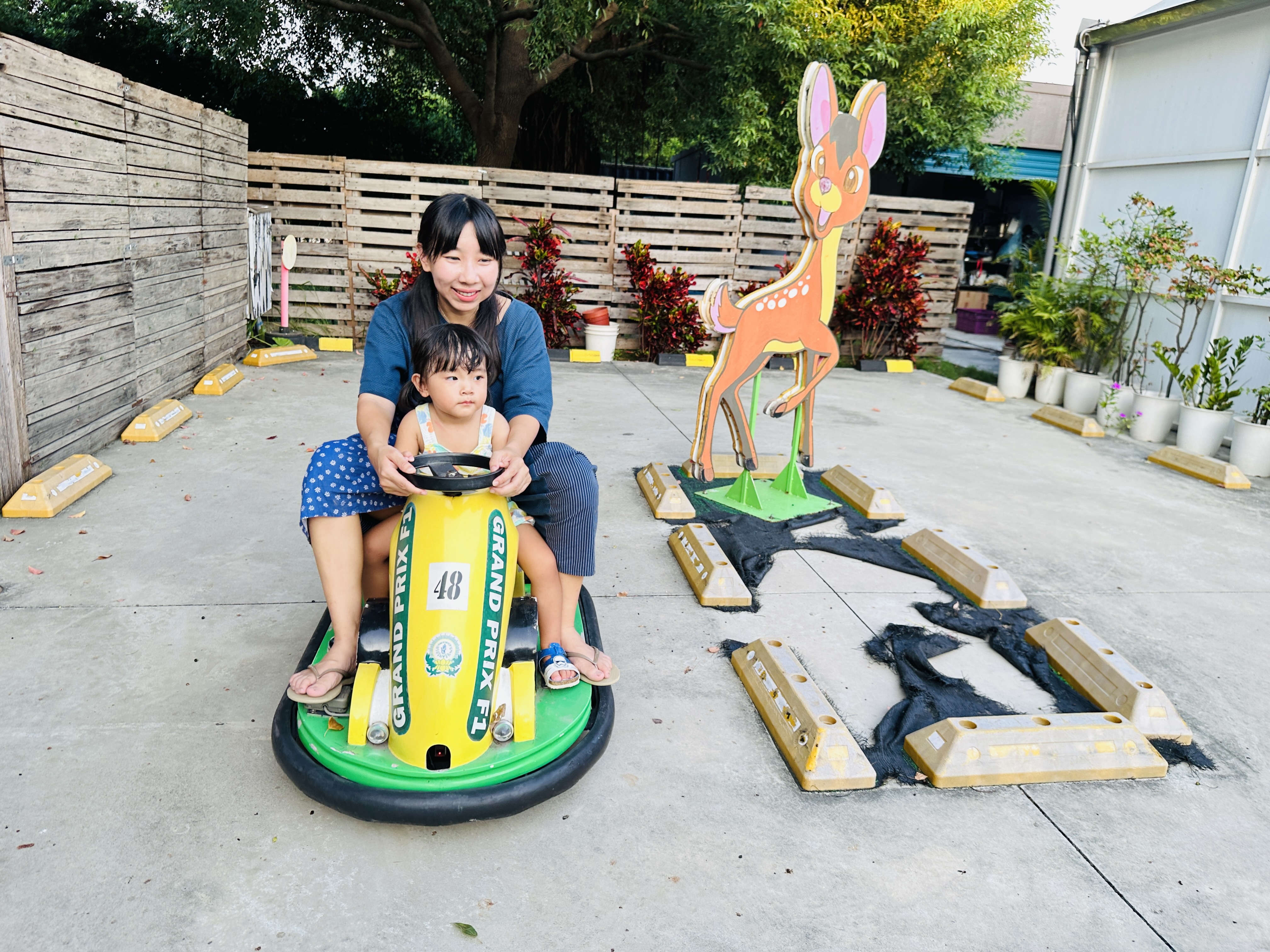 【哈比雪兒露營區】彰化懶人露營｜一泊三食免裝備，親子帳棚住宿