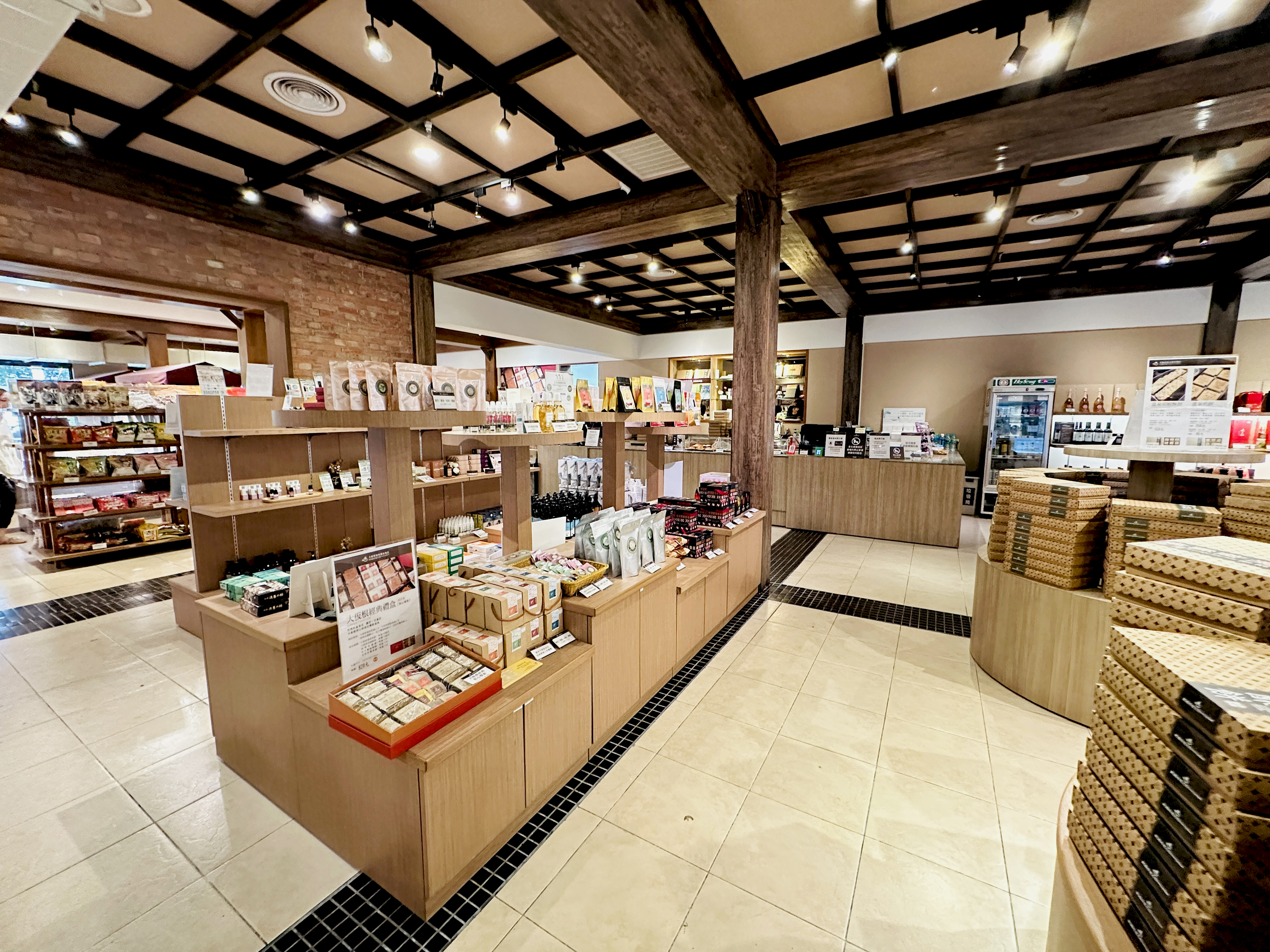 【大板根森林溫泉酒店】新北三峽寵物親子房入住開箱｜森林、溫泉