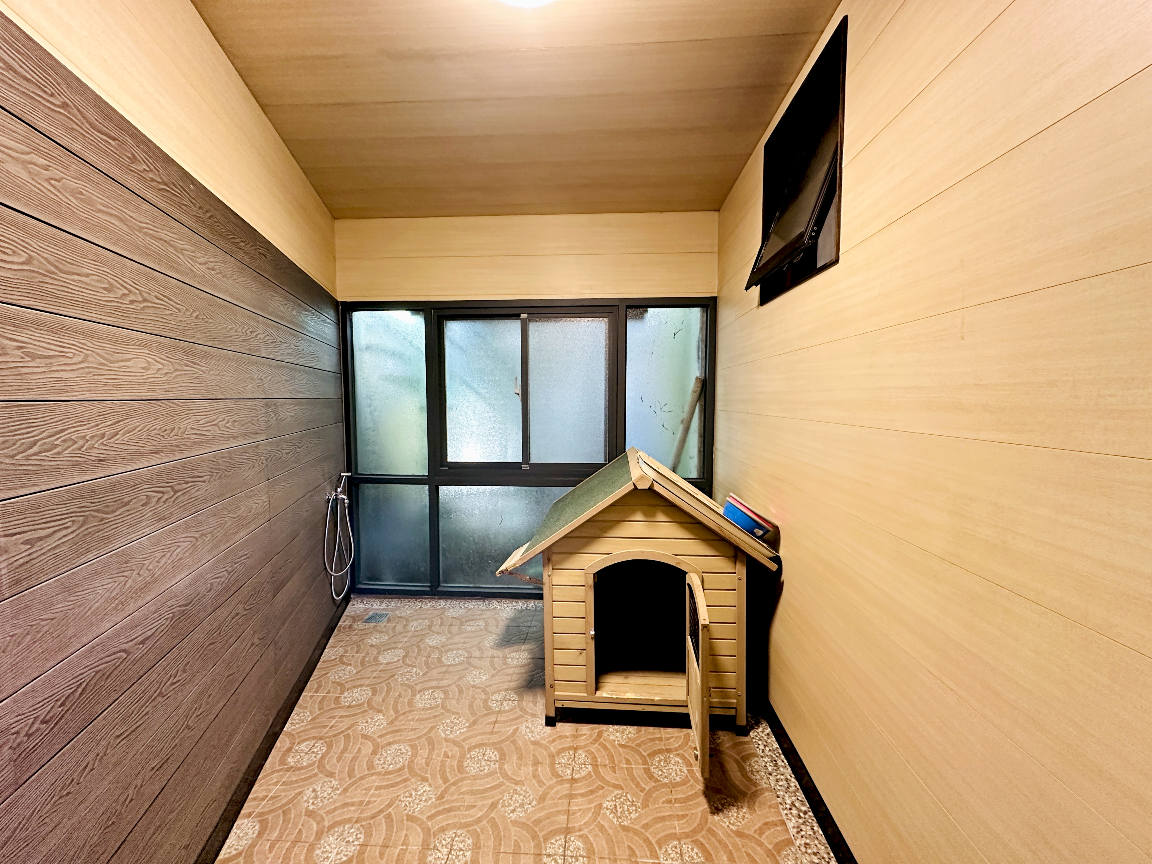 【大板根森林溫泉酒店】新北三峽寵物親子房入住開箱｜森林、溫泉