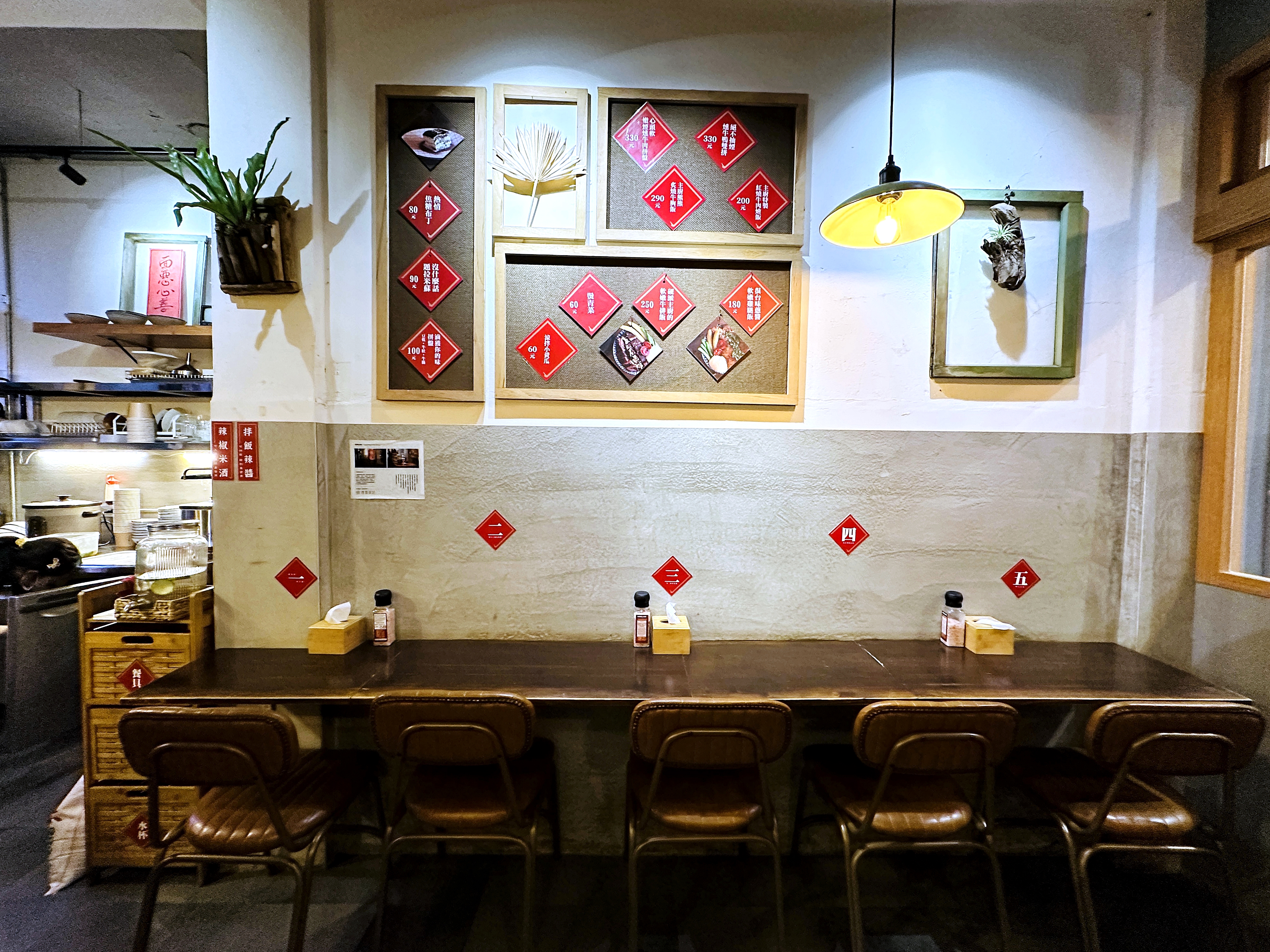 【硬派主廚的軟嫩料理 東門店】隱身新竹東門市場復古老宅餐廳，