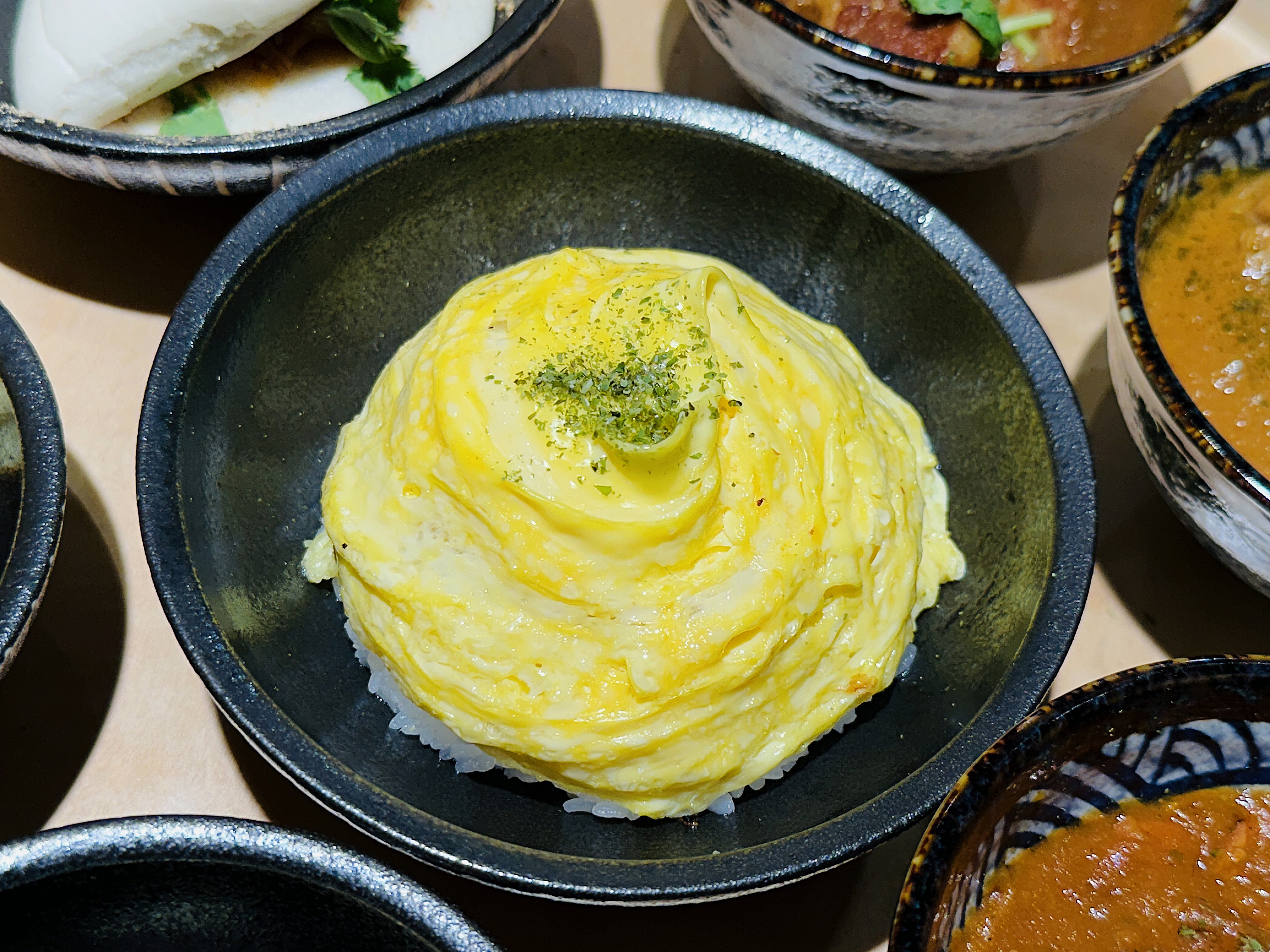 【喜歡咖哩 中港店】新北大份量美食推薦！店家超佛免費加飯加醬