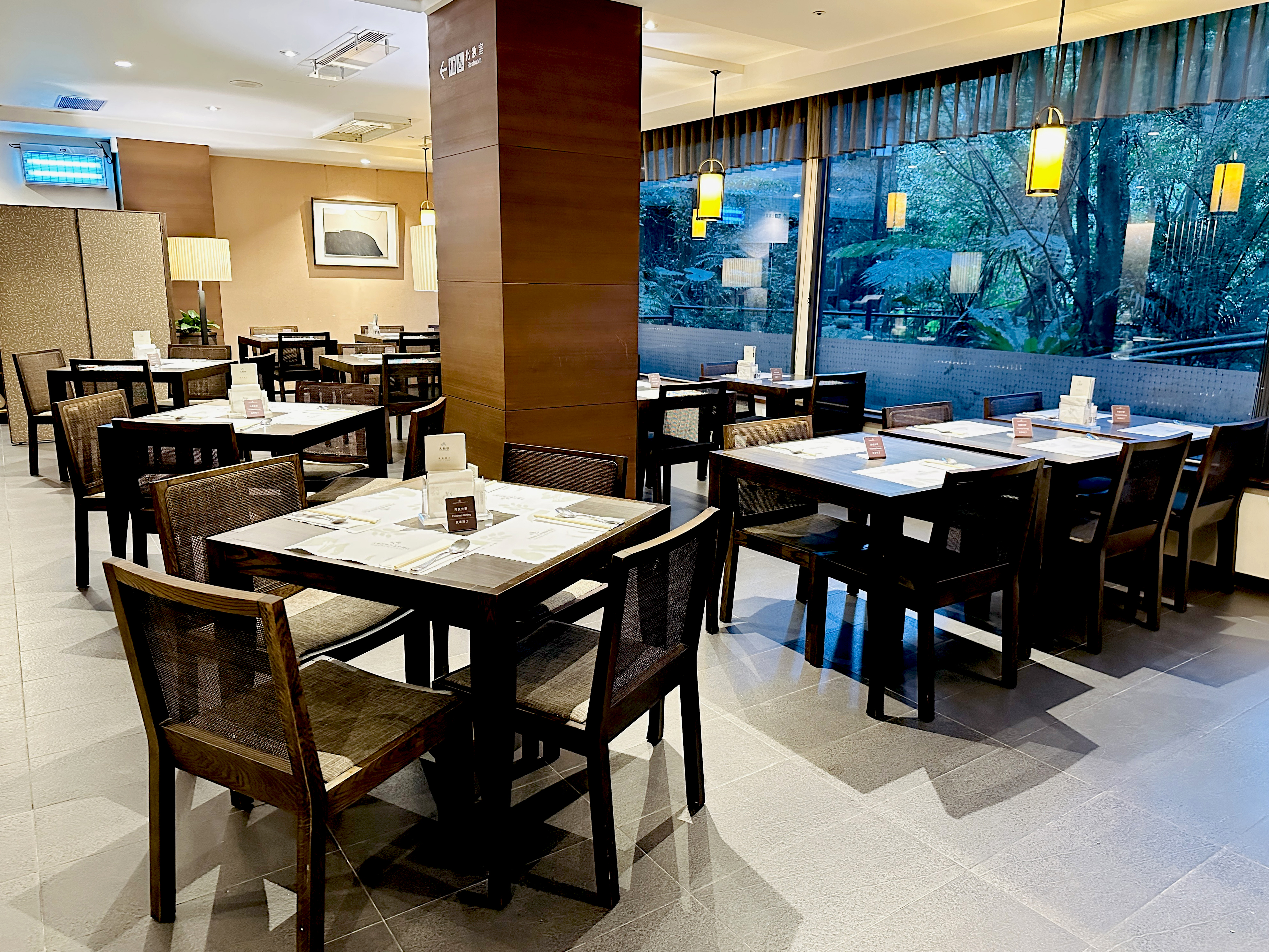 【大板根森林溫泉酒店】新北三峽寵物親子房入住開箱｜森林、溫泉