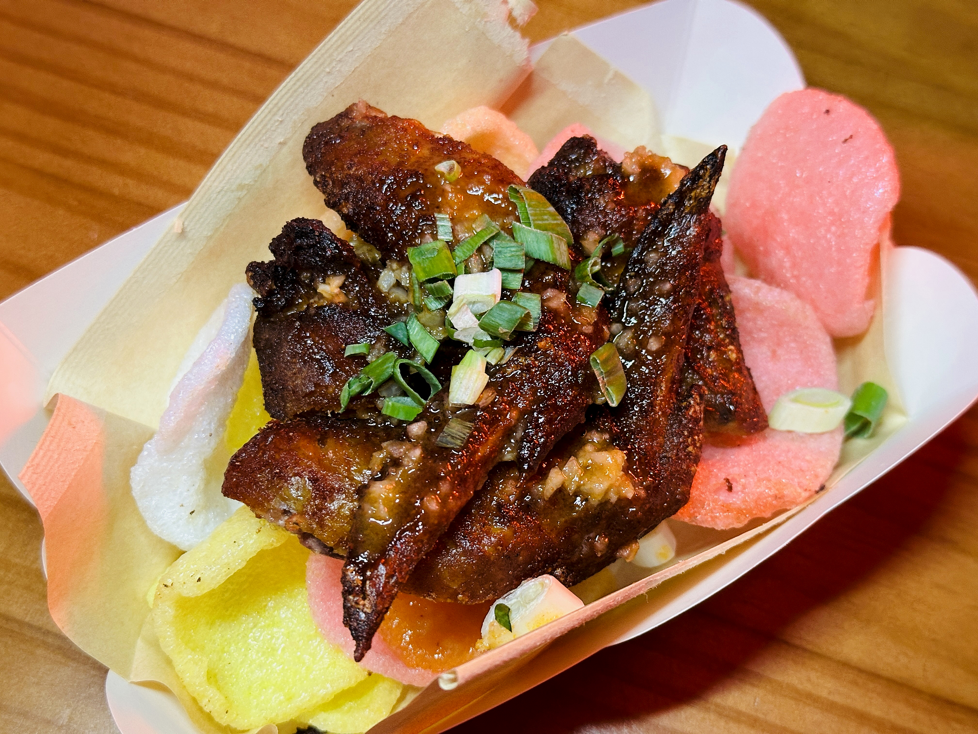 【不醒人室 × SLAP!】桃園中壢餐酒館推薦｜咀嚼系調酒＋KTV台菜料理，不會喝酒的人也能享受的夜晚選擇