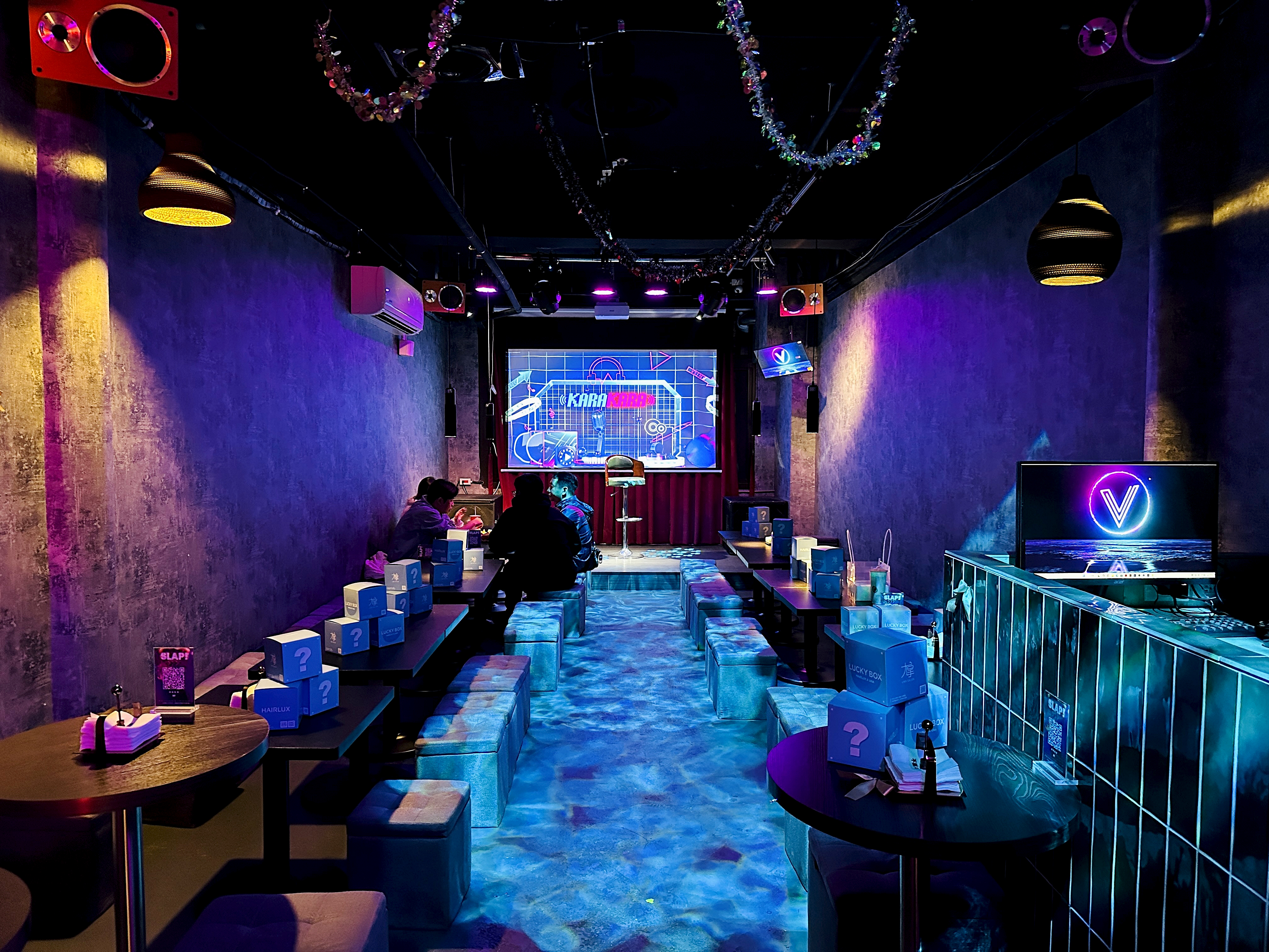 【不醒人室 × SLAP!】桃園中壢餐酒館推薦｜咀嚼系調酒＋KTV台菜料理，不會喝酒的人也能享受的夜晚選擇