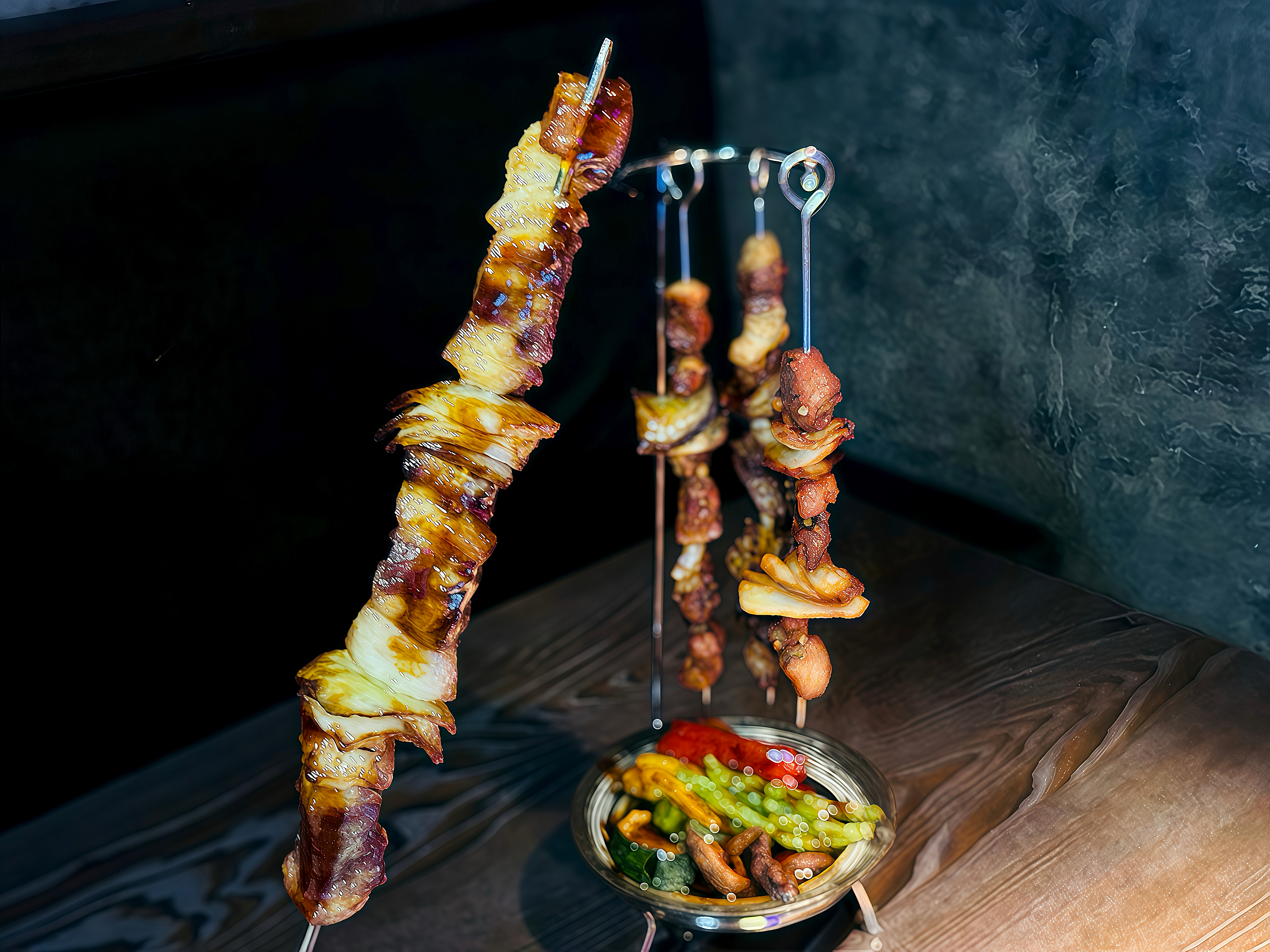 【不醒人室 × SLAP!】桃園中壢餐酒館推薦｜咀嚼系調酒＋KTV台菜料理，不會喝酒的人也能享受的夜晚選擇