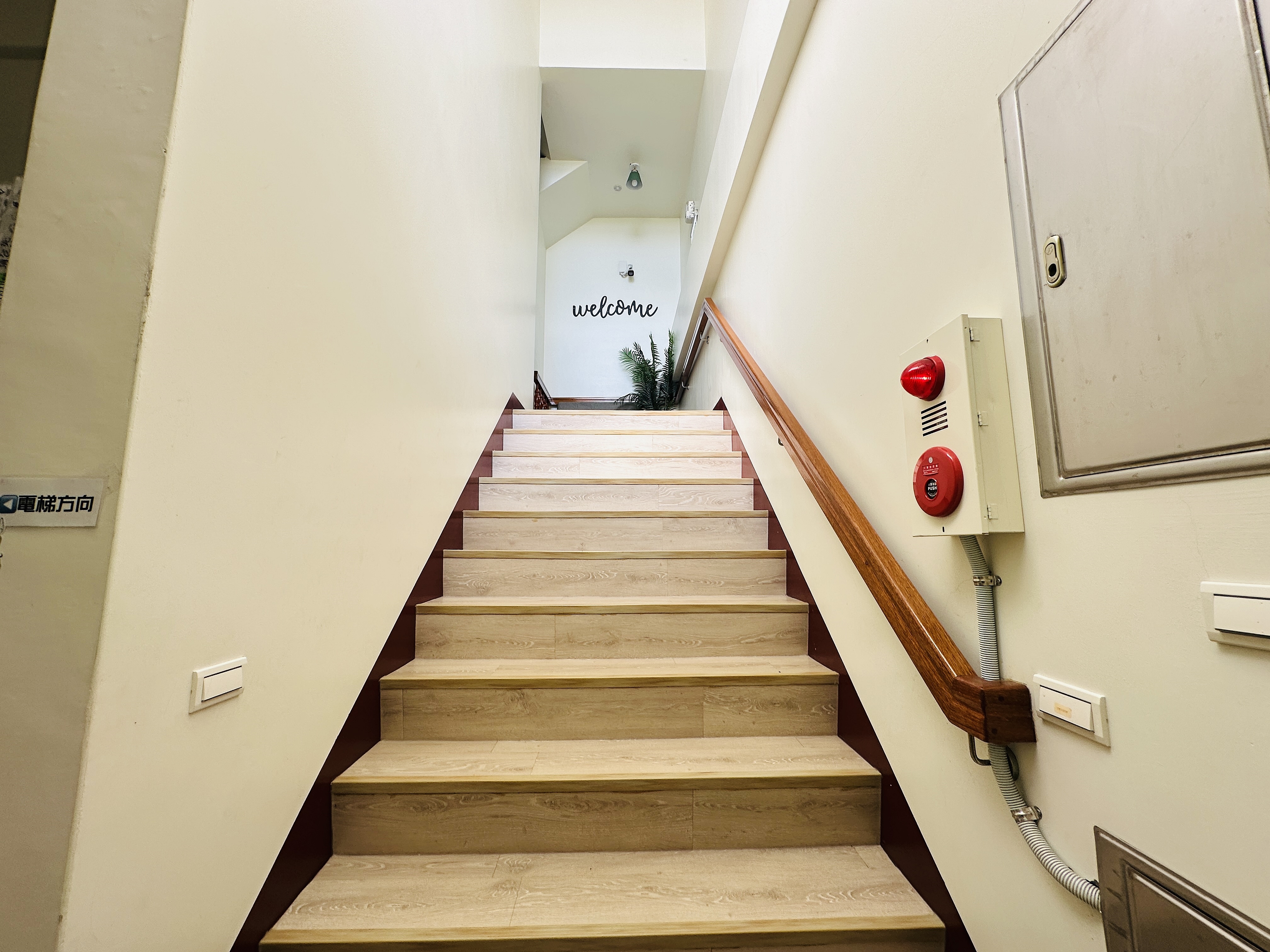 【徐徐民宿】嘉義竹崎20人包棟推薦｜電梯、KTV、烤肉區與玩