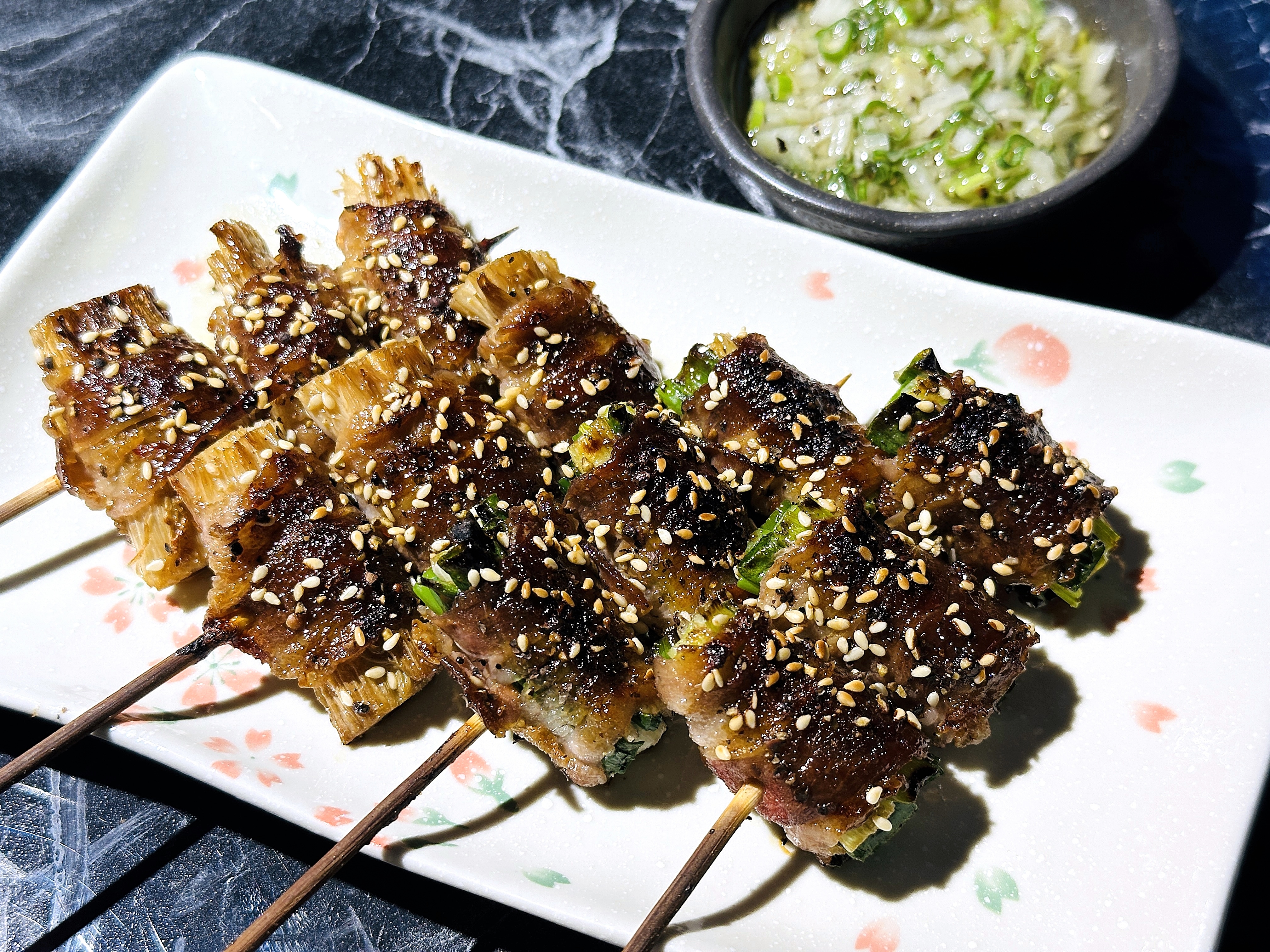 【薰花日式餐酒館】新北永和餐酒館推薦！師傅燒烤功夫一流，完全