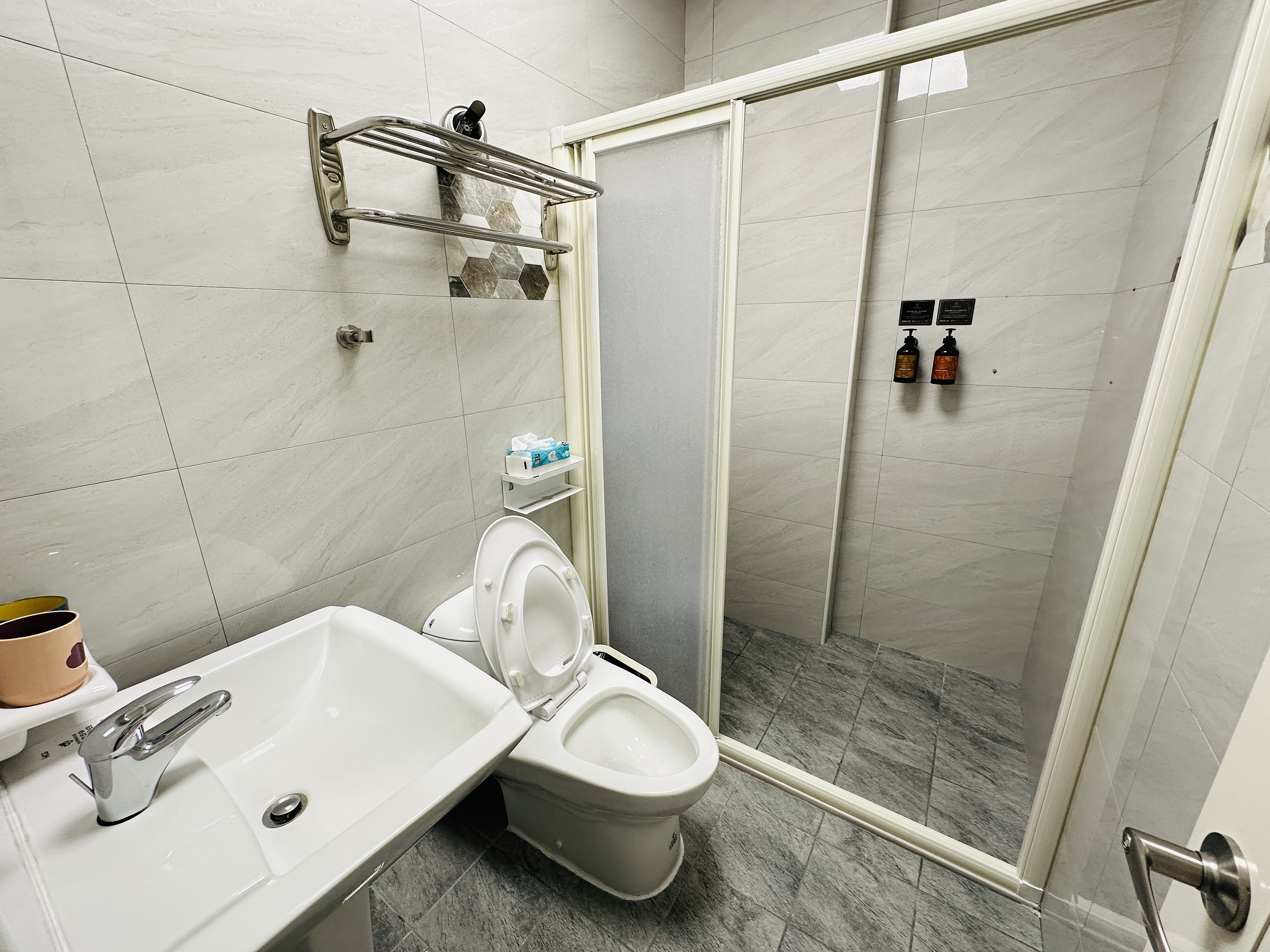 【徐徐民宿】嘉義竹崎20人包棟推薦｜電梯、KTV、烤肉區與玩