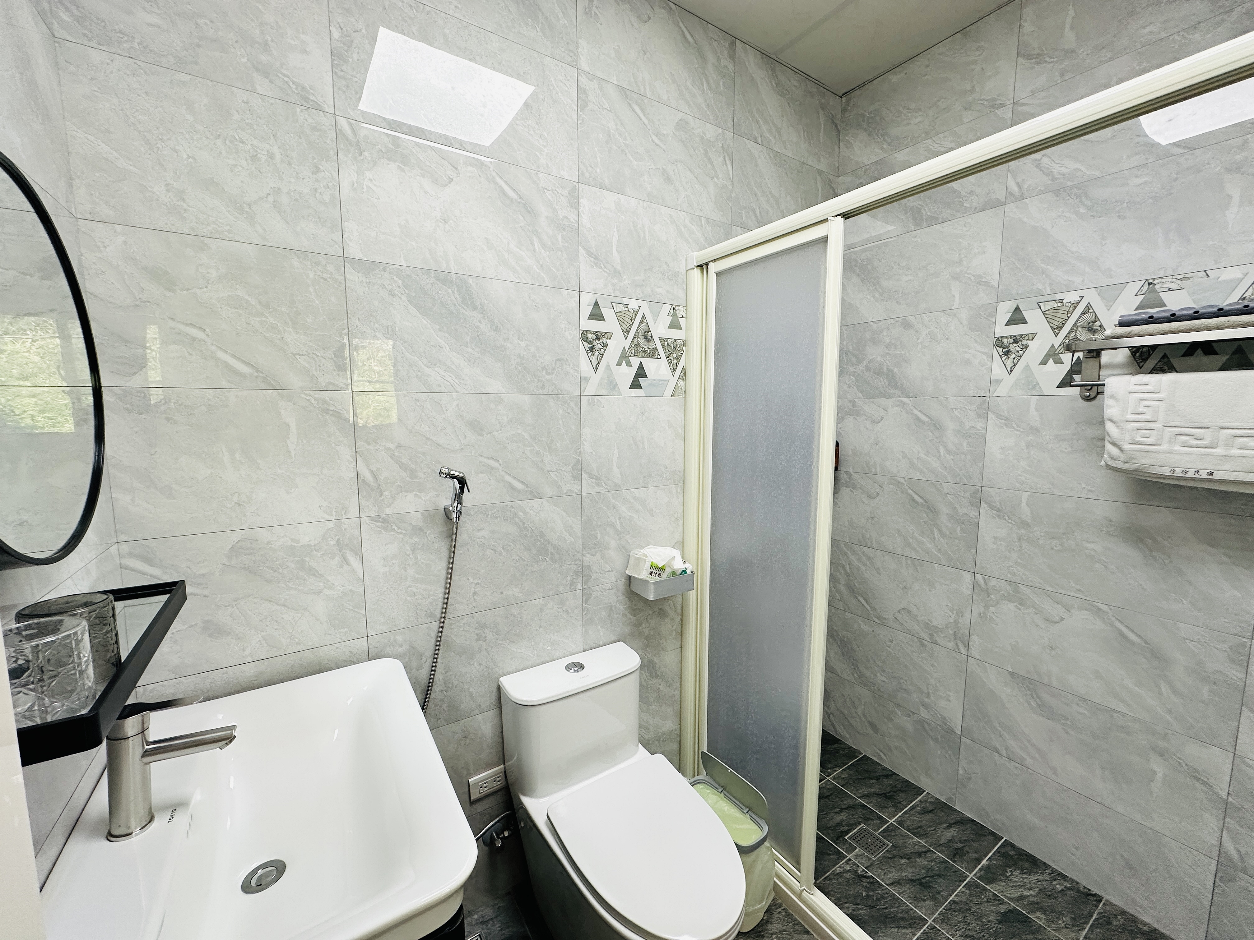 【徐徐民宿】嘉義竹崎20人包棟推薦｜電梯、KTV、烤肉區與玩