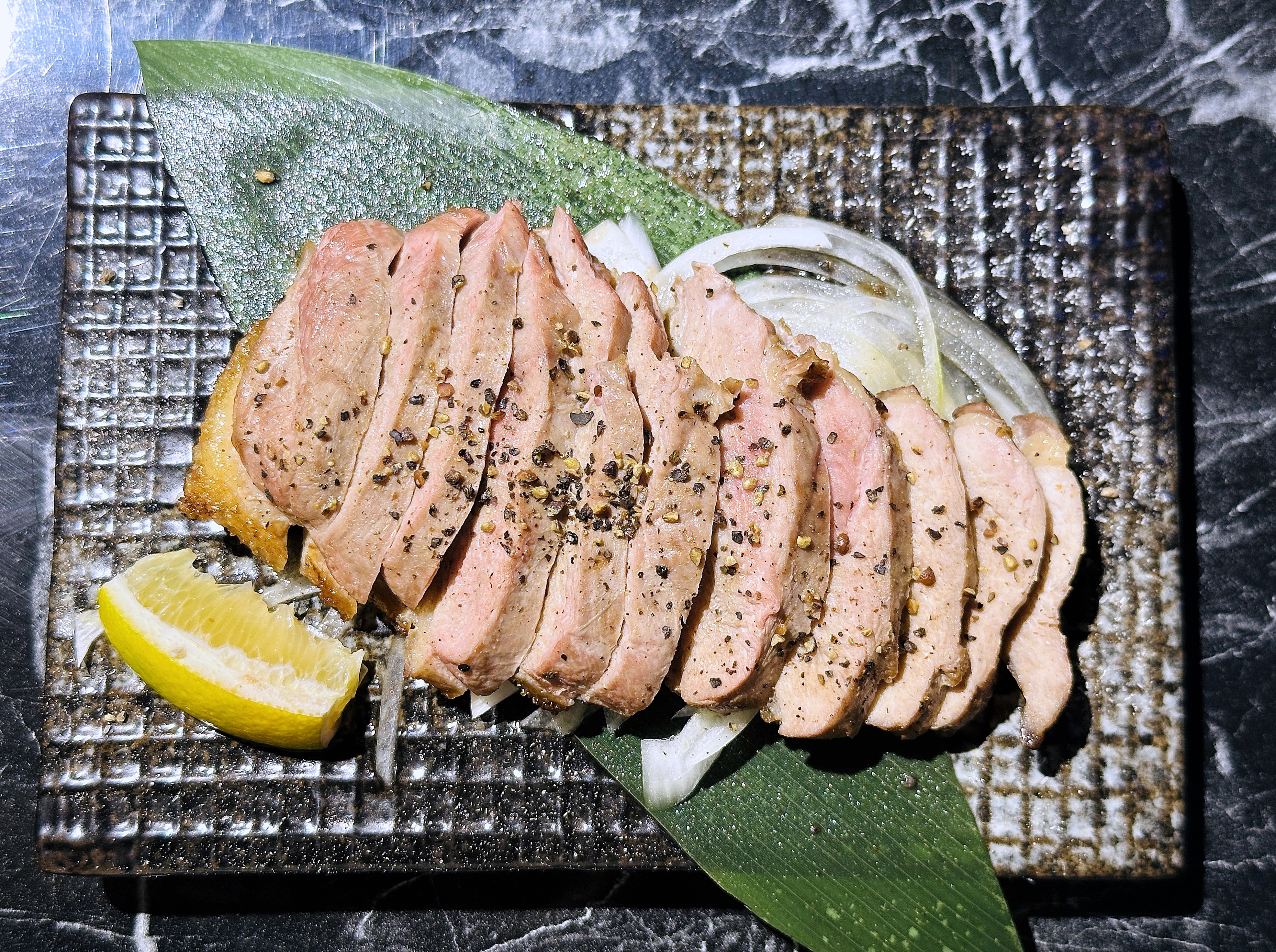 【薰花日式餐酒館】新北永和餐酒館推薦！師傅燒烤功夫一流，完全