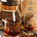 網路照片:精品咖啡衣索比亞日曬西達莫，為淺焙咖啡口味偏酸，有成熟蘋果味。記者高智洋／攝影