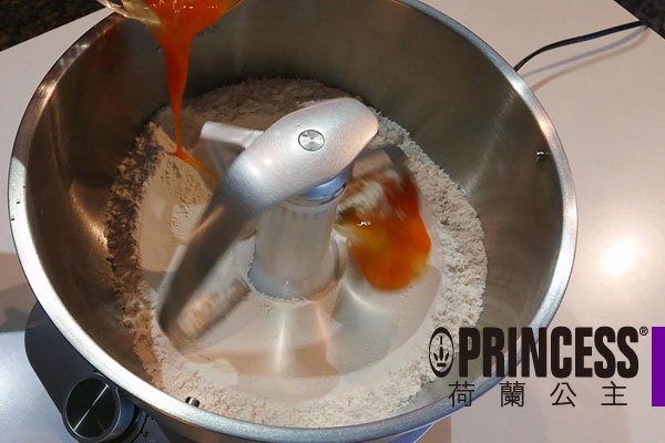 麵包麵糰的食材混合