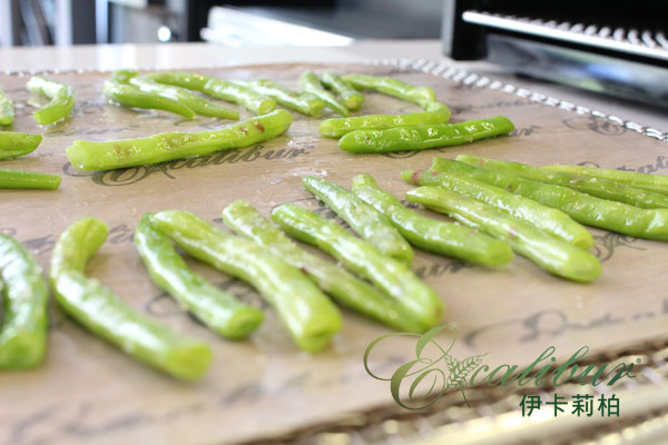 準備放入Excalibur伊卡莉柏全營養低溫乾果機的四季豆 準備放入Excalibur伊卡莉柏全營養低溫乾果機的四季豆