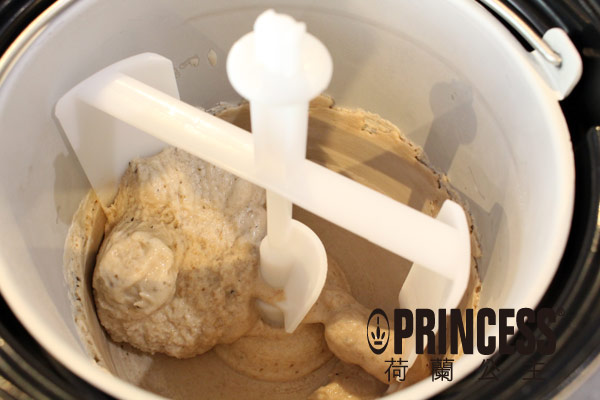 香蕉風味濃厚的冰淇淋 香蕉風味濃厚的冰淇淋