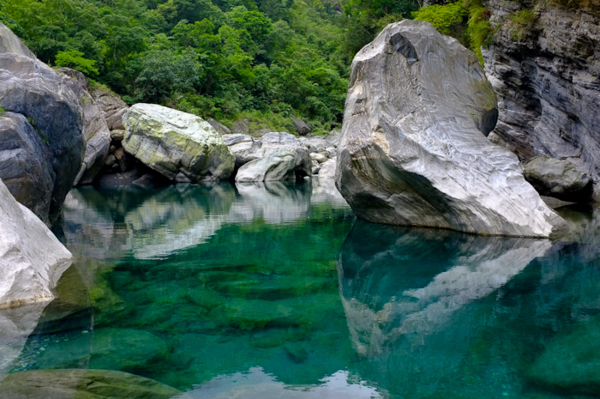 花蓮七星潭住宿飯店推薦，和昇旭日會館是擁有花蓮七星潭面海第一排歐式觀海房飯店，迎接花蓮海景日出的住宿首選！花蓮七星潭渡假飯店－和昇旭日會館不分平假日皆享超值優惠！
