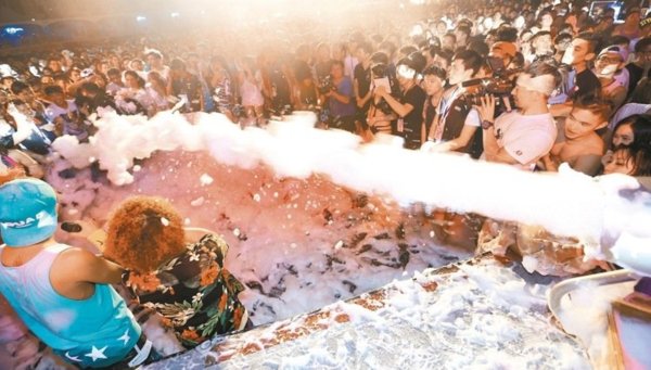 墾丁民宿,墾丁飯店,墾丁住宿,墾丁渡假村,墾丁水上活動,2015墾丁春吶,春吶音樂季,2015春吶 墾丁民宿推薦,七大主題親子遊樂園區,讓旅人擁有意猶未盡墾丁飯店墾丁住宿體驗!