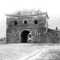 1900 年之臺北城東門 (景福門)