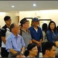 左身著藍襯衫者為國父紀念館館長林國章先生