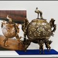 江戶初期日本高岡城城下町
鑄造業聚集發達
明治時期技術提升
大型梵鐘 花器 青銅 茶具琳瑯滿目
1937多次參加歐洲博覽會 獲得好評