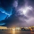 風雨閃電