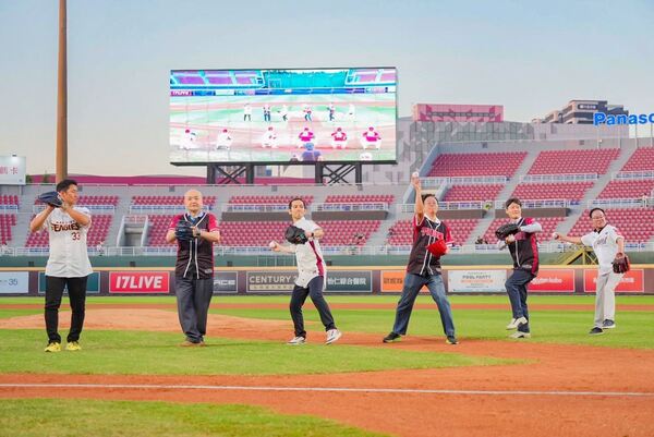 「臺日韓職棒交流賽」樂天桃猿首戰樂天金鷲　張市長：開啟三國職棒交流新篇章