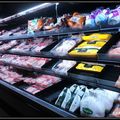 3月28日
Wegmans超市貨架上有充足的肉。