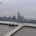 最近網友在某軍港拍攝到的052D驅逐艦，連舷號都還沒有漆上。