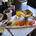 杜拜悅榕莊的早餐水果盤