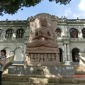 佛牙寺旁博物館