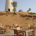 杜拜悅榕莊餐廳外的沙漠與瞭望台