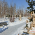 伏爾加莊園的沿路雕塑