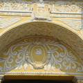 修道院入口的雕塑