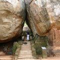 獅子岩狹窄的入口
