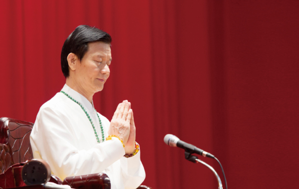 妙禪師父引領弟子們於如來正法班禪定