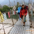 山中的美麗不丹女孩